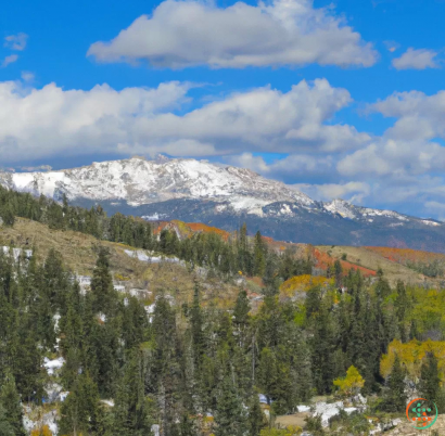 A snowy mountain range